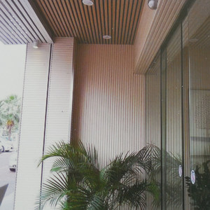 工厂直销生态木方通生态木吊顶室内装修材料吊顶屋顶横梁背景隔断